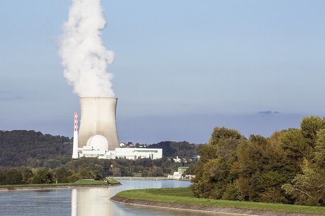Atomkraftwerke könnten CO2 sparen. Einsparung von 90 Millionen Tonnen CO2 durch Laufzeitverlängerung der letzten Atomkraftwerke möglich 