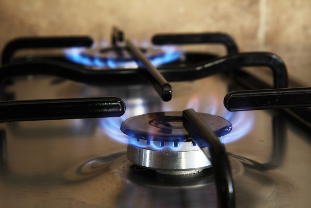 UK- Tausenden Gaskunden gekündigt. Gasanbieter kündigen Lieferverträge aufgrund stark gestiegener Gaspreise.