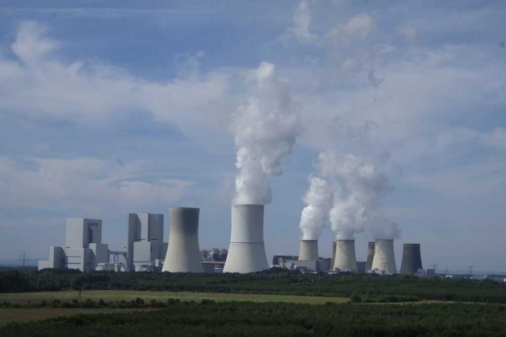 Kann Atomkraft die Lösung zur Klimarettung sein. Klimaökonom der New York University bewertet die Situation