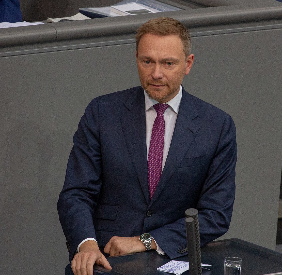 Lindner sieht Wettbewerbsfähigkeit bei beschleunigter Energiewende kritisch