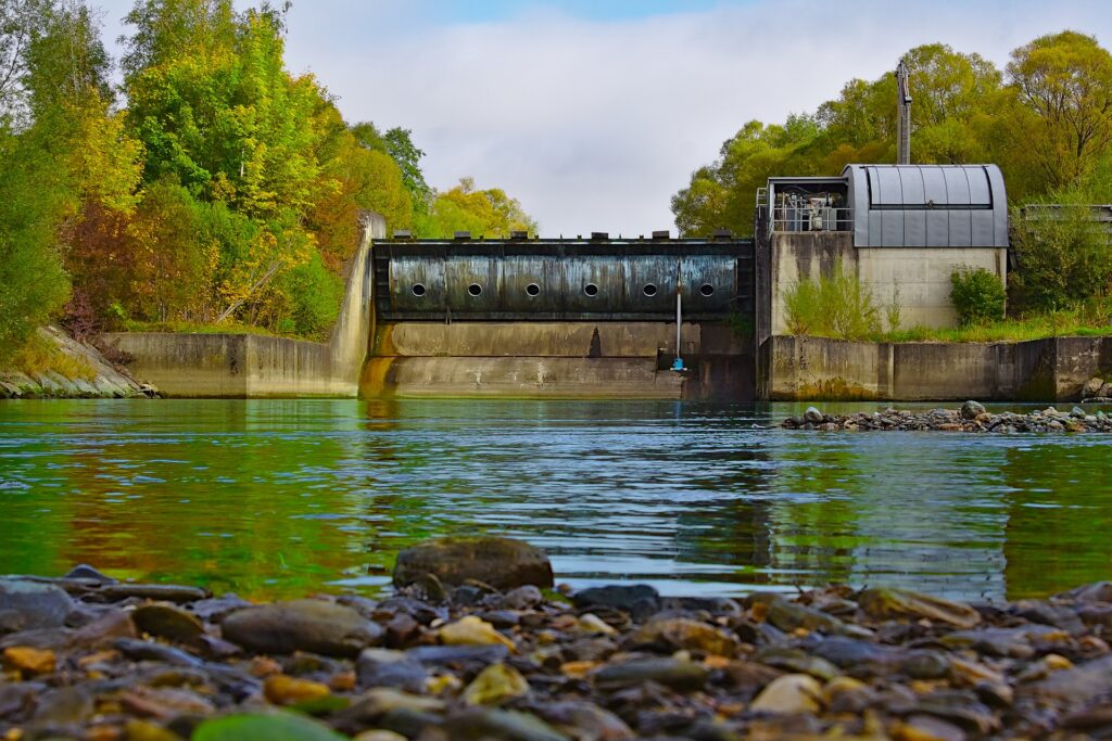 Wasserkraftwerke: Habeck entzieht tausenden kleinen Anlagen die Förderung. 7300 Wasserkraftanlagen droht der Rückbau