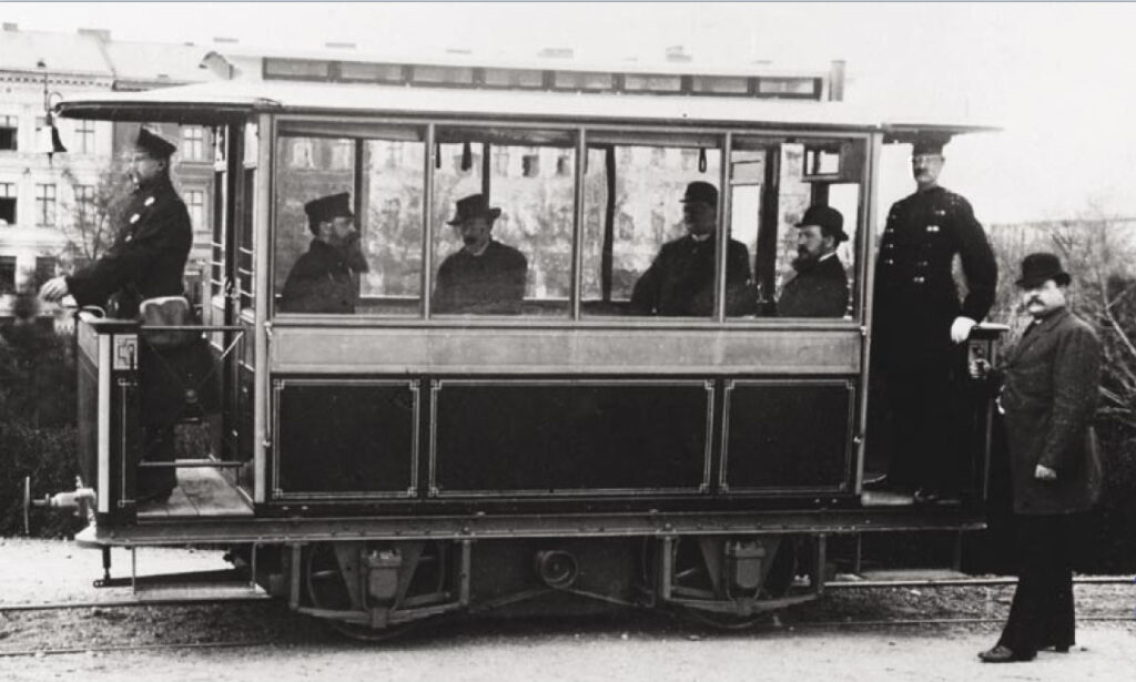 Die Anfänge der Elektrifizierung Deutschlands. Siemens baut 1881 erste elektrische Straßenbahn.