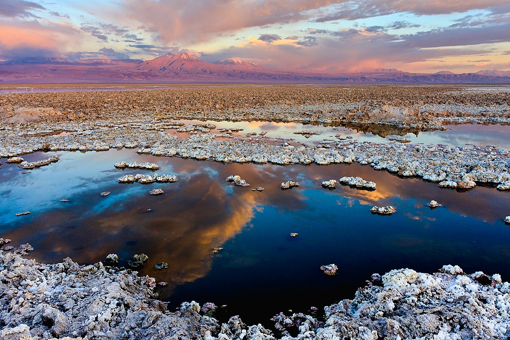 Not enough lithium for electric cars. Globally available lithium reserves are sufficient for a maximum of 25 million electric cars