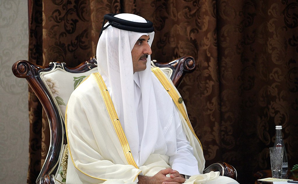Emir von Katar fordert den Westen auf, die Kriegsgegner an einen Tisch zu bringen. "Wir alle leiden unter der Situation".