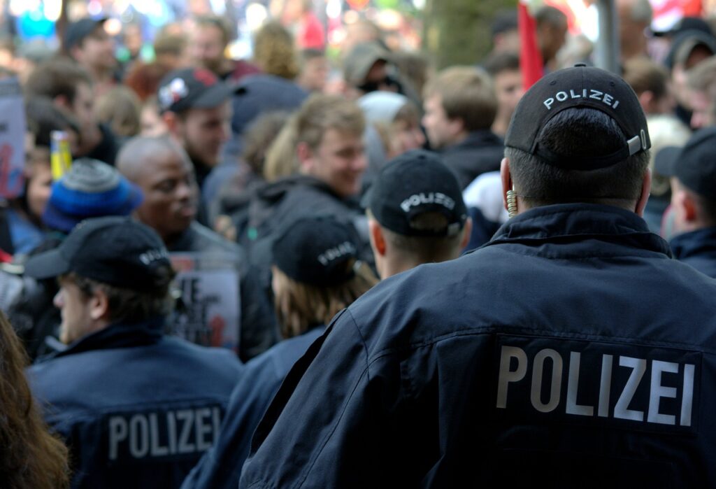 Immer mehr Menschen gehen aufgrund gestiegener Lebenshaltungskosten auf die Straße.  Protestbewegungen nehmen von Woche zu Woche zu