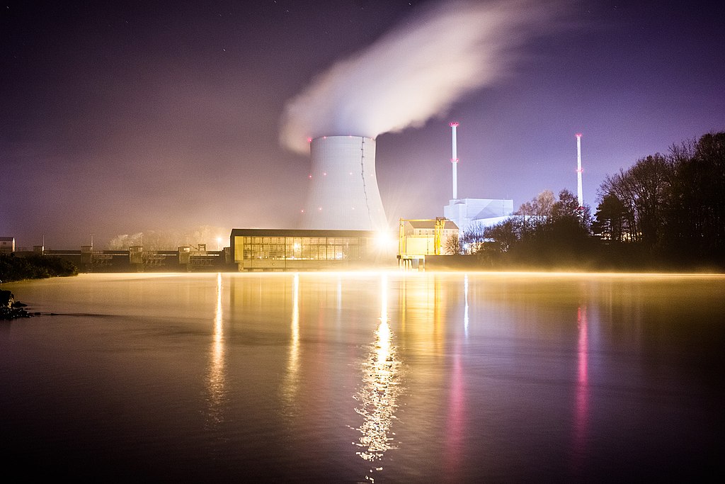 Nach Abschaltung der Atomkraftwerke steigen Stromimporte wieder an, der größte Teil davon ist Atomstrom von unseren Nachbarstaaten