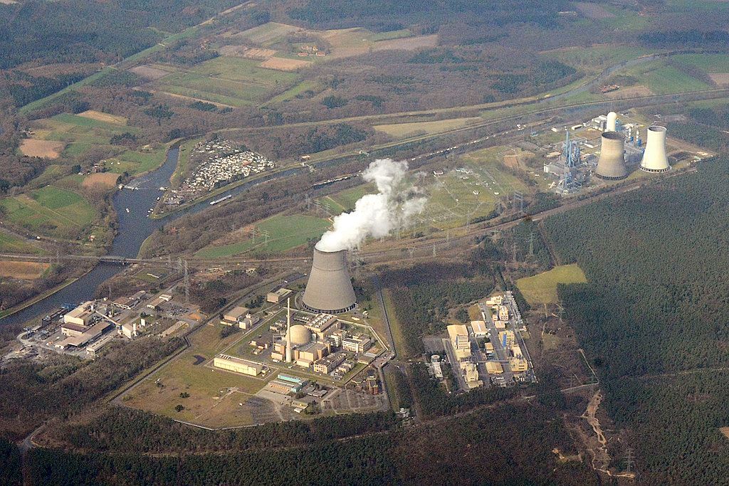 FDP will alle drei Atomkraftwerke weiterlaufen lassen und neue Brennstäbe kaufen. Kein Ende im AKW-Streit zwischen Grünen und FDP in Sicht