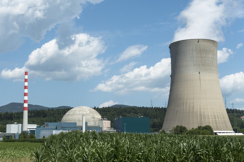 56 Prozent laut Umfrage für längere Laufzeit der Atomkraftwerke als von Scholz festgelegt.  Nur 14 Prozent unterstützen jetzige Lösung