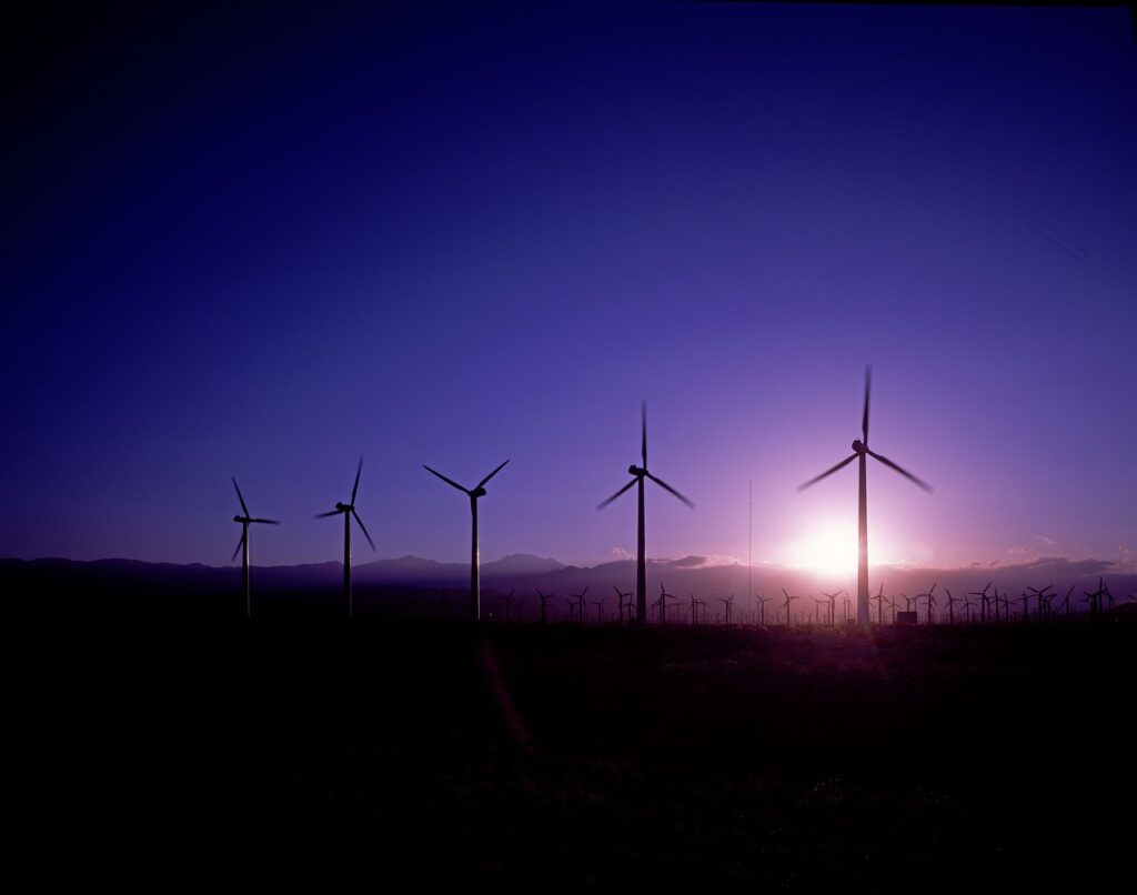 Stromversorgung mit zunehmendem Ausbau der erneuerbaren Energien im Westen der USA kritisch. 