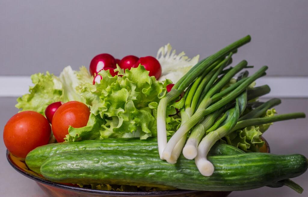 Lebensmittelknappheit: erste Supermarktketten in Großbritannien rationieren Gemüse. Ein Fünftel der Erwachsenen betroffen