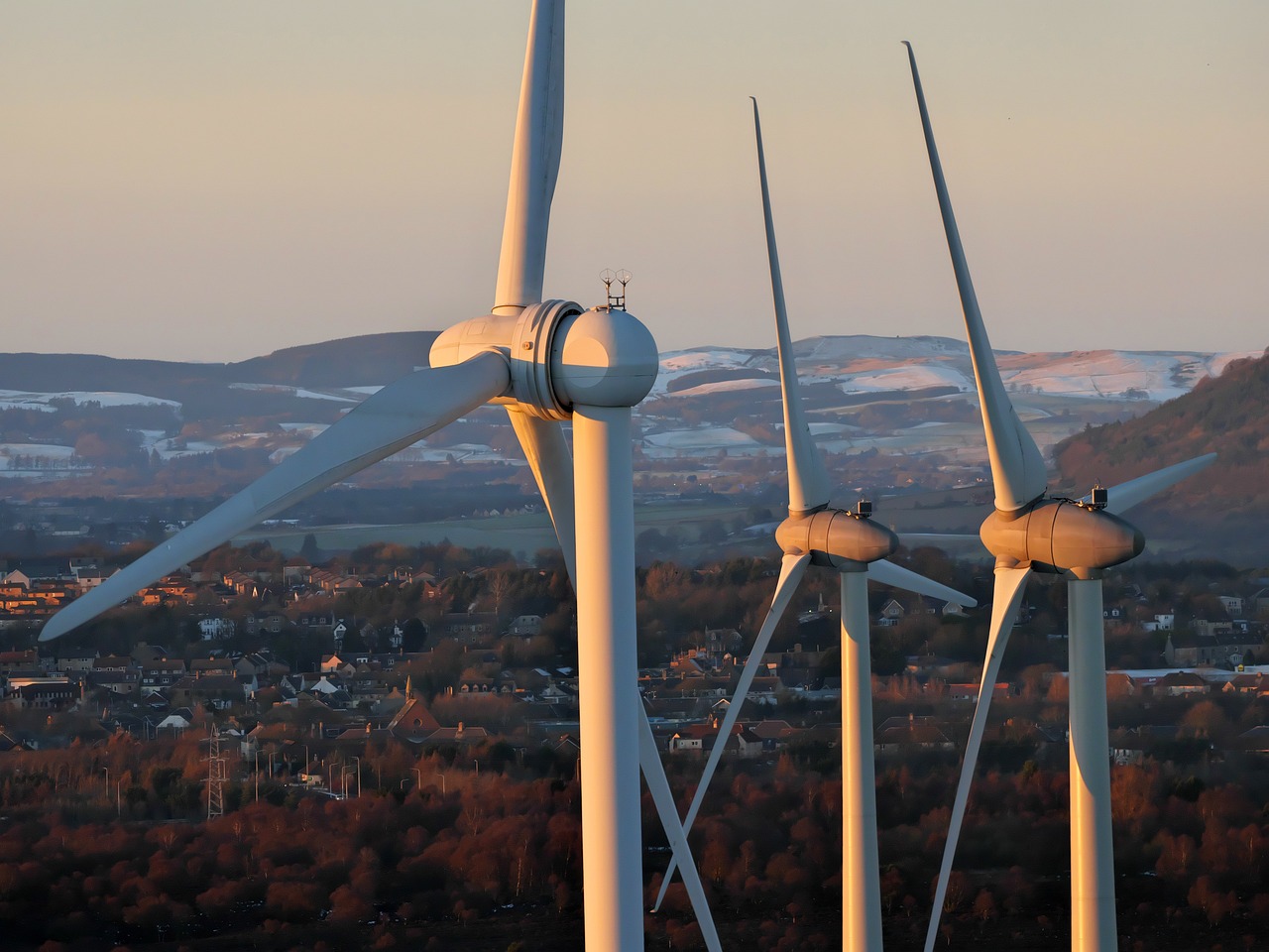 Windkraftanlagen in Schottland von Dieselgeneratoren angetrieben:  Umweltwahnsinn oder unvermeidlicher Fehler?