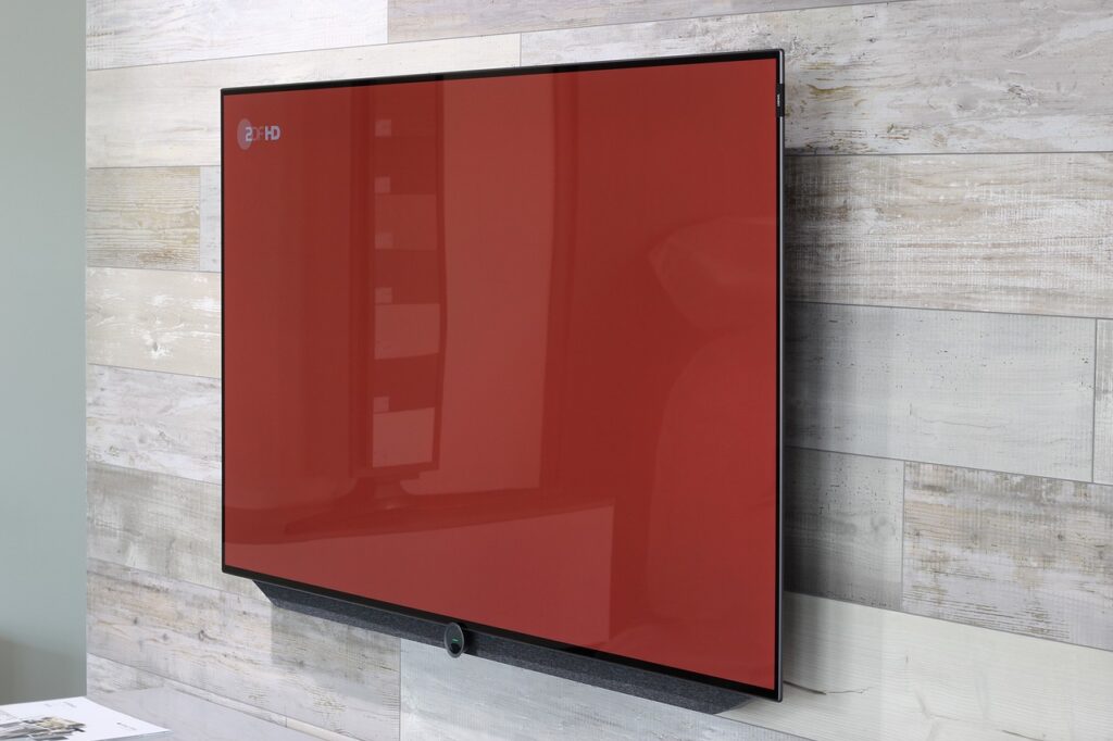 EU-Verordnung schränkt zulässigen Energieverbrauch von TV-Geräten ein.  Fernseher mit OLED oder 8K Bildschirmen besonders stark betroffen