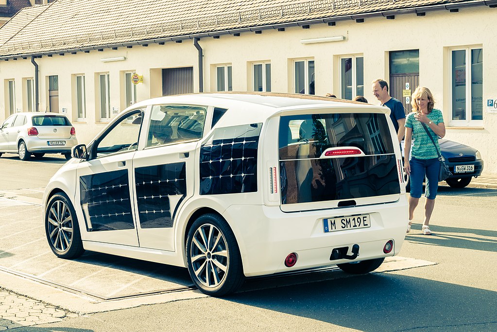 Sono Motors geht das Geld aus. Produktion des Solar-Elektroautos Sion eingestellt. Gründer kritisiert fehlende Unterstützung durch die Politik