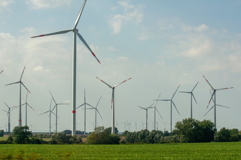 Windkraftanlagen ungenutzt: Warum der Netzausbau die Energiewende ausbremst. Millionenverlust durch Abschaltung von Windkraftanlagen