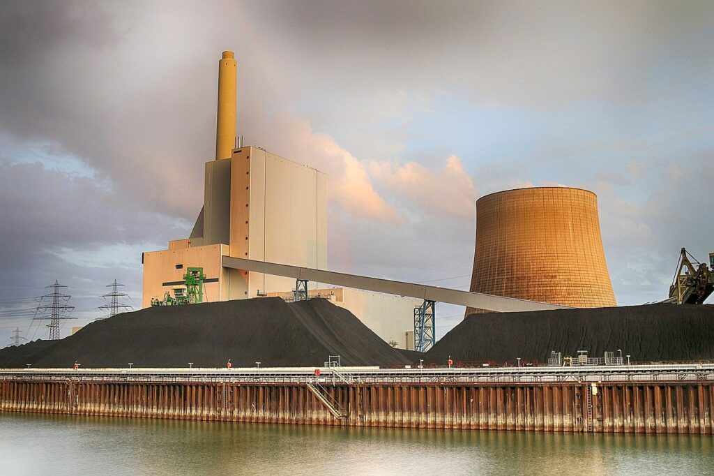 Kohle wieder wichtigster Energieträger zur Stromerzeugung: Rückkehr von 14 Stein- und 5 Braunkohlekraftwerken im Kampf gegen Stromknappheit