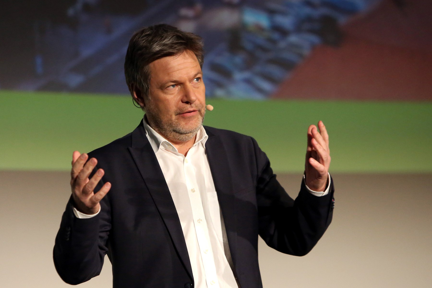 Habeck garantiert sicher Energieversorgung nach Abschaltung der letzten Atomkraftwerke