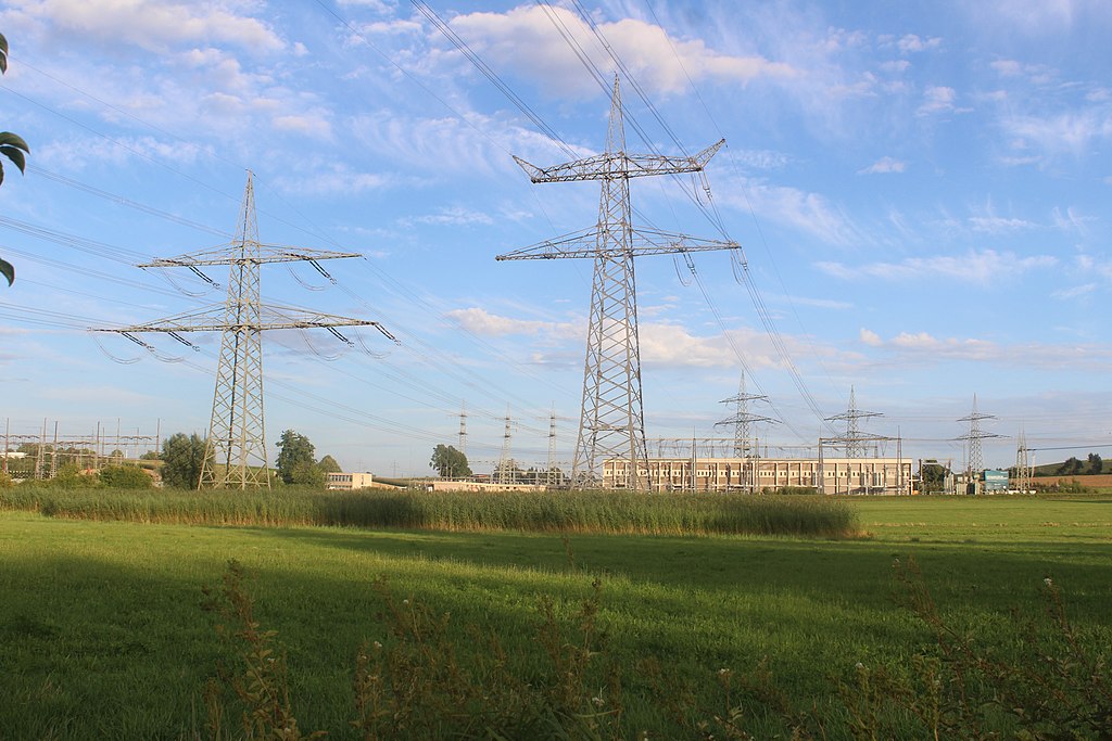 Green light for the energy highway: first section of the Suedlink power line approved
