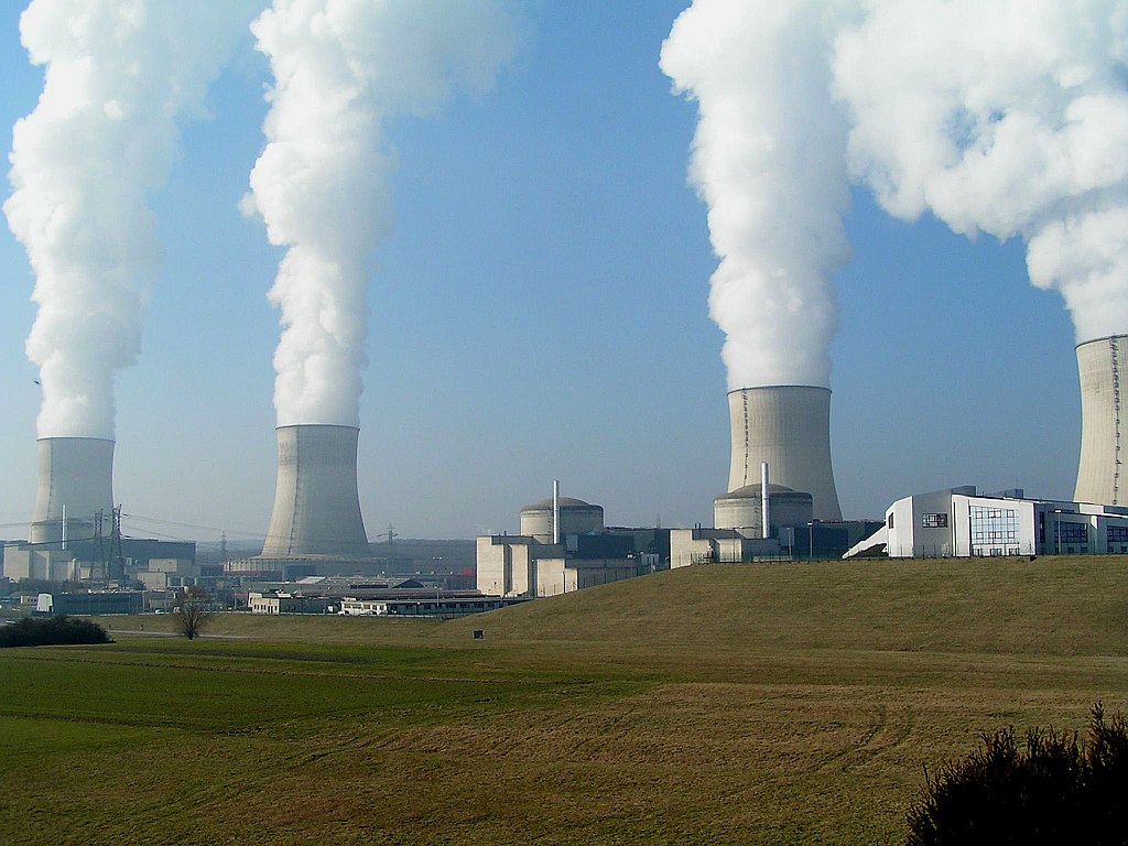 Französische Regierung genehmigt Bau sechs neuer Atomkraftwerke