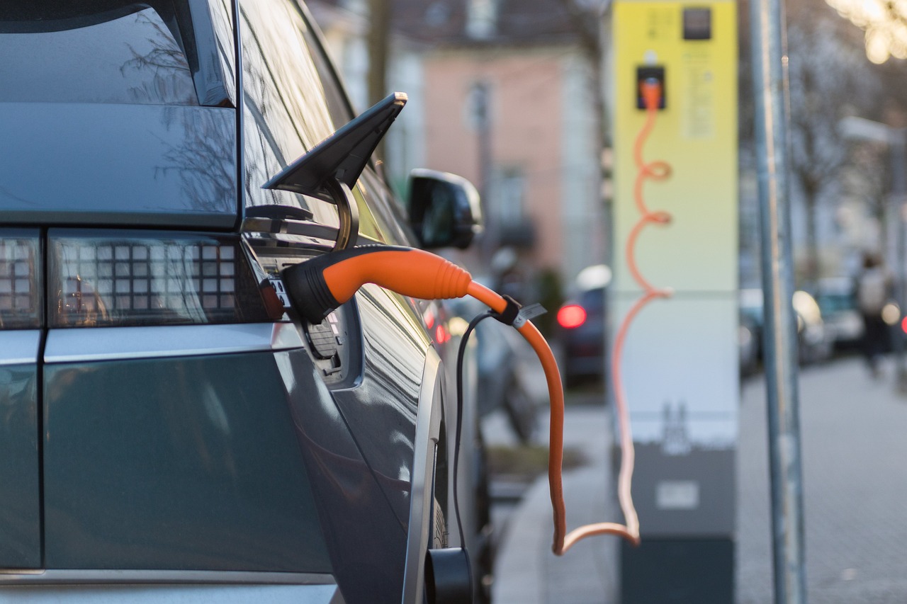 Drastischer Einbruch: Elektroauto-Zulassungen in Deutschland fallen um fast 30 Prozent