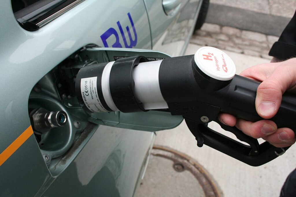 Wasserstoffautos: Steuergeldverschwendung oder sinnvolle Förderung? Bund der Steuerzahler bezeichnet Subventionen als völlig sinnlos
