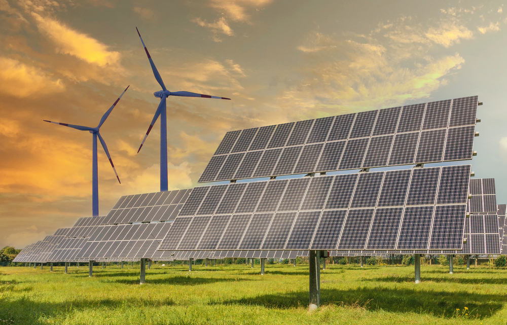 Grüne Zukunft auf der Kippe: Wie der Industriestrompreis neue Solarpark-Projekte gefährden.  Erste Investoren zögern bereits