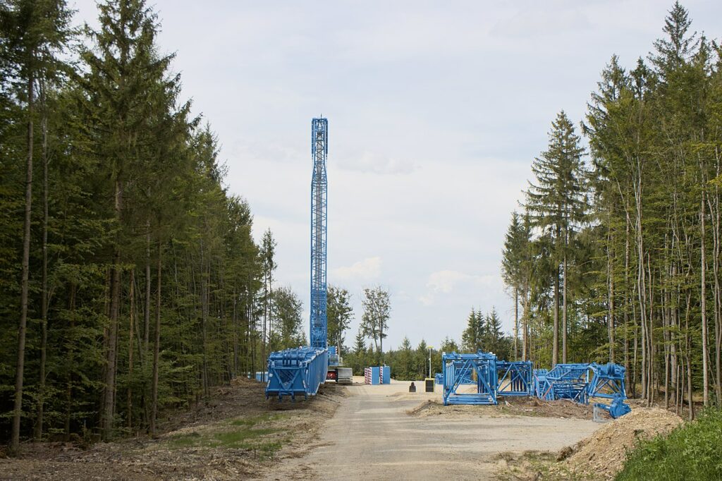 147 Windkraftanlagen verwandeln Wald im Sauerland in Industriegebiet. Habeck bezeichnet Widerstand als „Idiotische Frontstellung“
