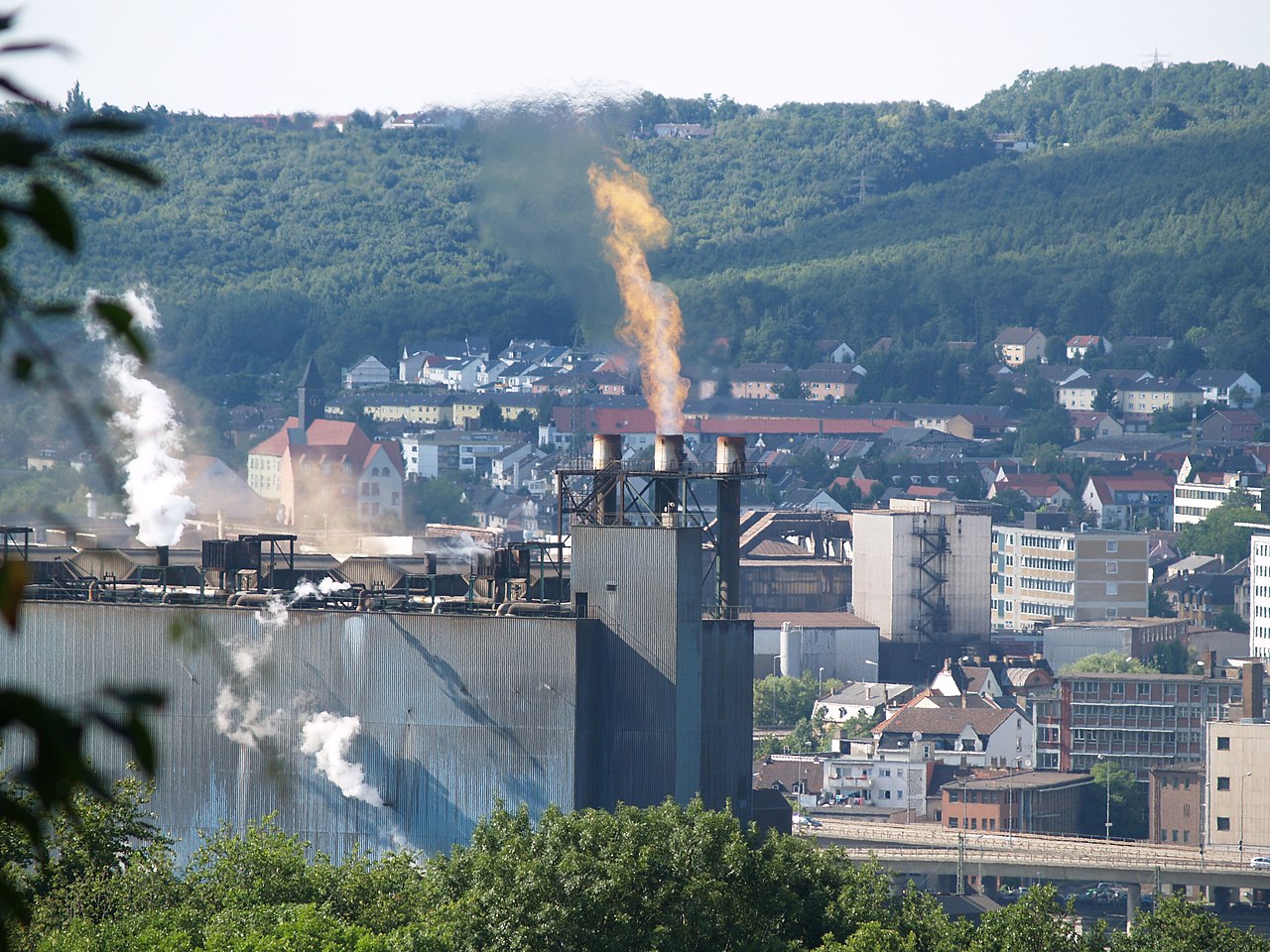 Existenzkrise in Saarlands Stahlindustrie: 14.000 Arbeitsplätze bedroht