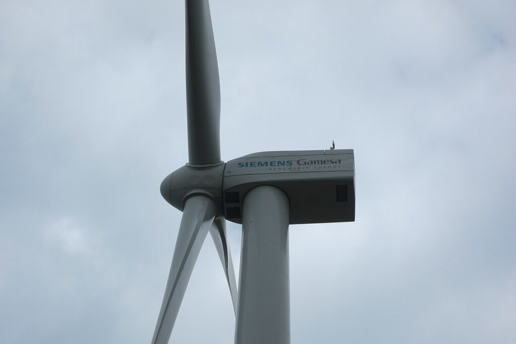 Windkraftgeschäft und ruinöser Wettbewerb führen zu Milliardenverlusten bei Siemens Energy. Konzern bittet um Staatshilfe