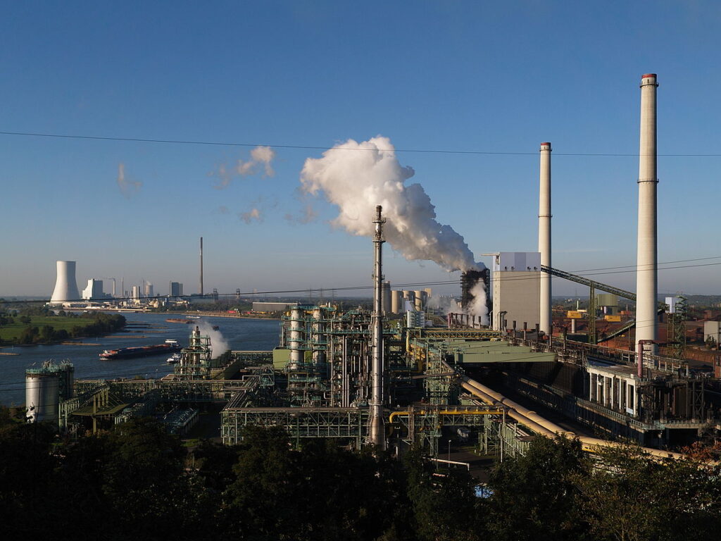 Wirtschaftliche Herausforderungen bedrohen Thyssenkrupp-Stahlsparte: Sigmar Gabriel warnt vor schwierigen Faktoren