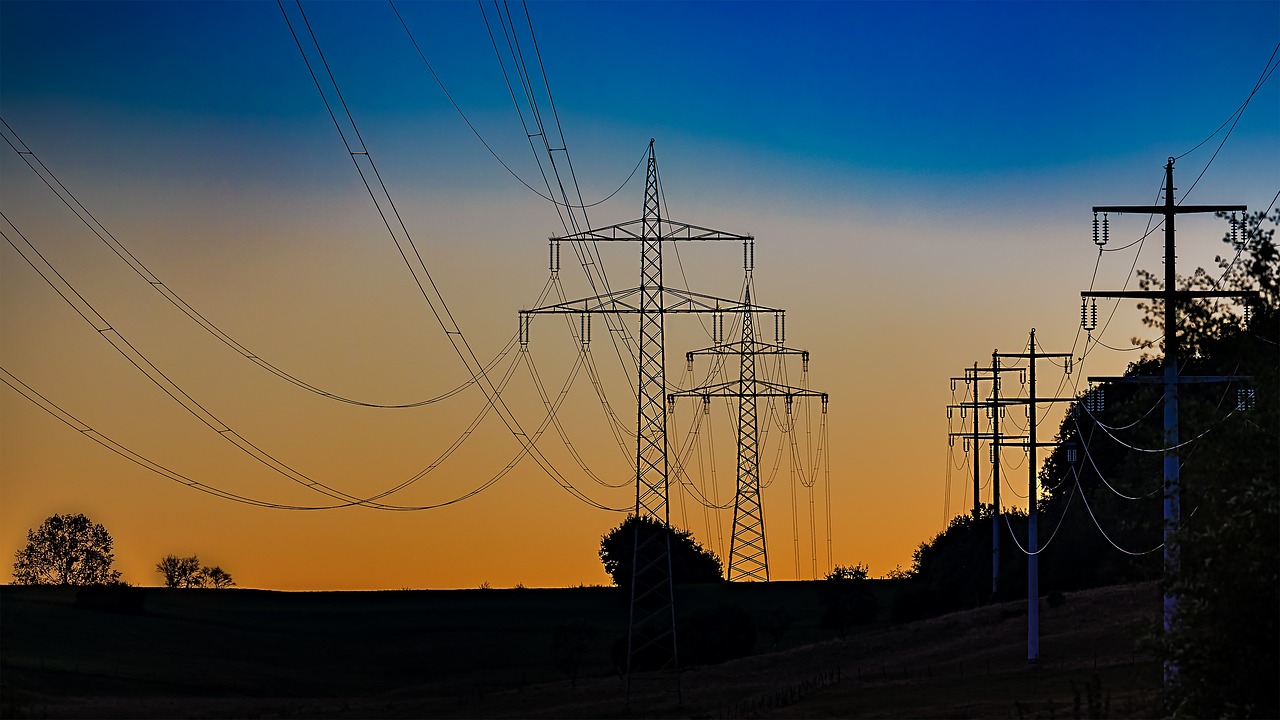 Stromnetz-Stabilisierung 2022: Nur 160 störungsfreie Stunden – Kosten verdoppeln sich