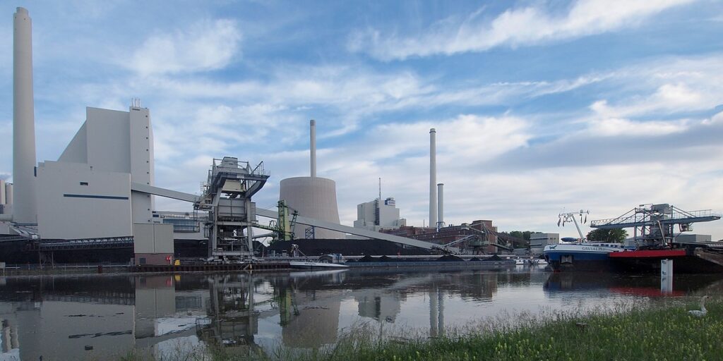 Verzögerung der Kraftwerksstrategie bedroht Deutschlands Energiezukunft - Habeck will jetzt Kohlekraftwerke doch länger laufen lassen