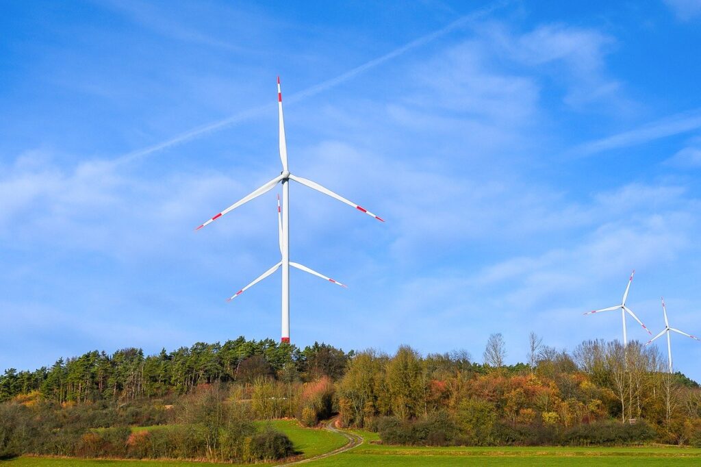 Bürgerentscheid gegen Windkraft: Deutliche Mehrheit lehnt Windräder ab. Ministerpräsident Söder beharrt auf Großprojekt trotz Bürgerentscheid
