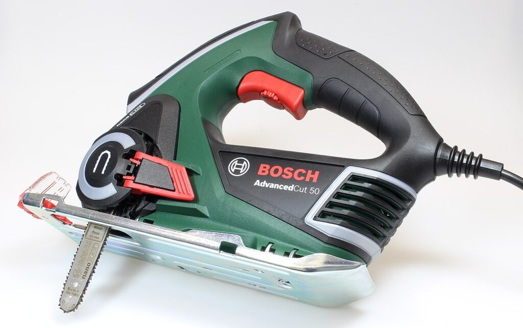  Nach  Personalabbau im Automobilbereich plant Bosch den Abbau von Hunderten von Stellen in seiner Werkzeugsparte Power Tools. 