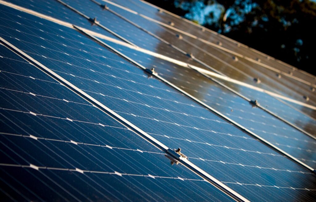Solarmodul-Produzent drosselt Produktion als Reaktion auf unsichere Marktbedingungen. Ruf nach staatlicher Hilfe immer lauter