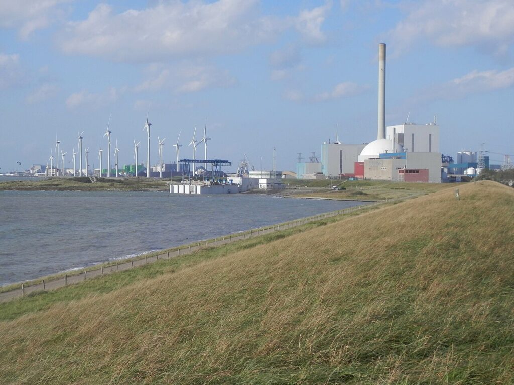 Wind- und Solarenergie den niederländischen Energiebedarf nicht decken. Parlament fordert 2 zusätzlich neue Kernkraftwerke bis 2040