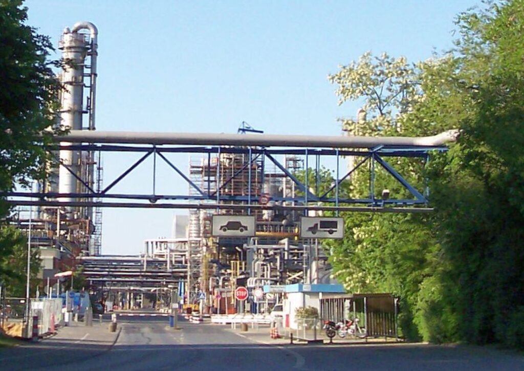 BP legt fünf Anlagen in der Raffinerie Scholven und Horst still. Ein Drittel der Belegschaft soll an diesen Standorten abgebaut werden