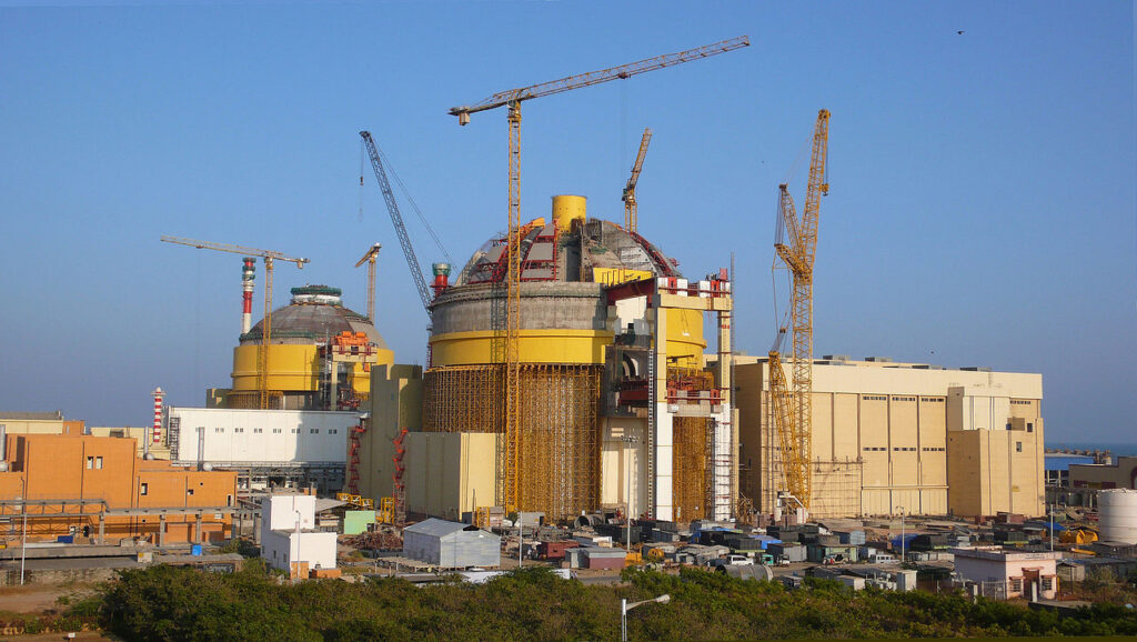 Bauzeit für ein Kernkraftwerk -  So lange dauert der Bau eines Reaktors wirklich. Analyse zeigt große Differenz zwischen Mythos und Realität