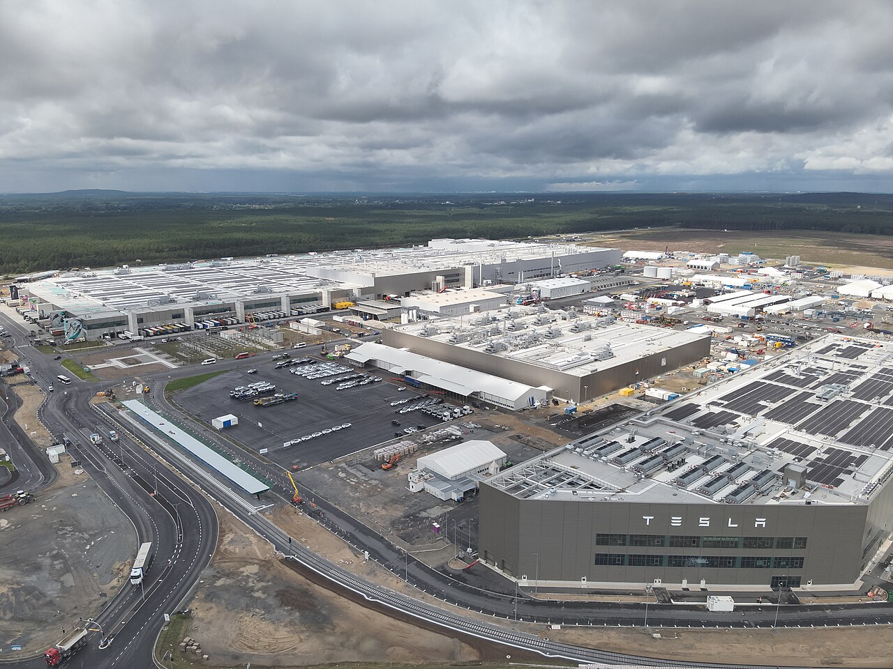 Tesla-Erweiterung in Grünheide: NABU plant Klage