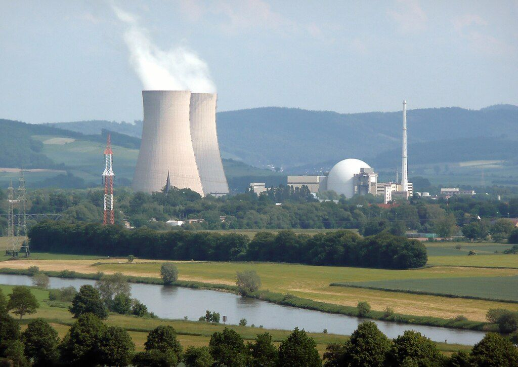 Fast 2,3 Milliarden Defizit - Atomausstieg treibt Stromimporte hoch: Deutschlands Stromhandel 2023 erstmals mit negativer Bilanz