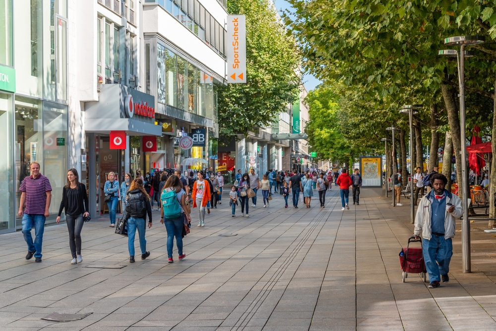 Einzelhandel in der Krise: Dramatische Umsatzeinbrüche im April. Eine nachhaltige Erholung des Konsums ist bisher nicht in Sicht