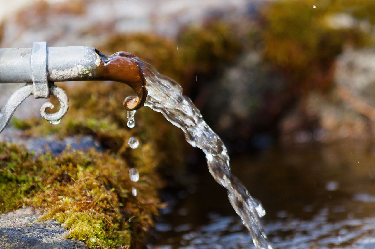 EU plant umfassende Wasserstrategie: Drohen bald zusätzliche Abgaben auf Wasser?