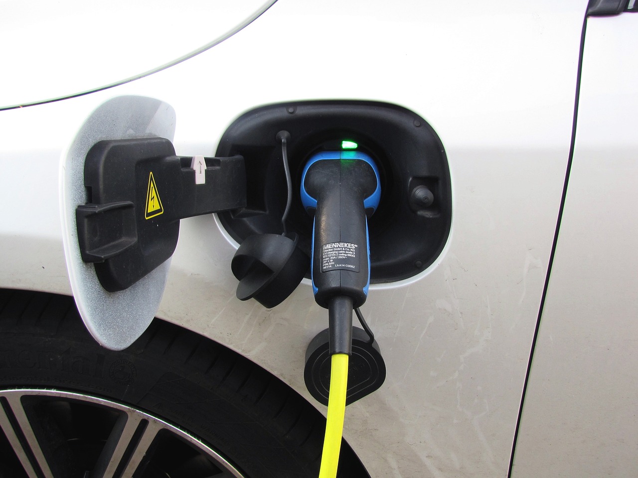 EU läutet mit strengeren Vorschriften das Ende der Plug-in-Hybride ein