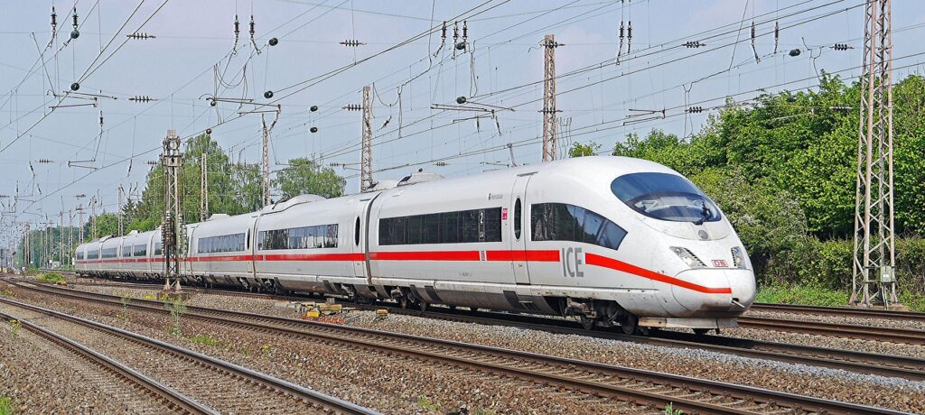 Die Deutsche Bahn plant der in den nächsten fünf Jahren rund 30.000 Stellen abzubauen. 1500 noch im laufenden Jahr