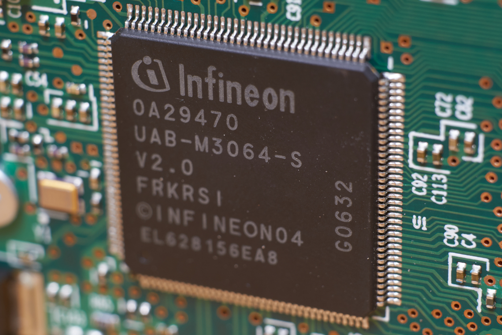 Infineon streicht 1400 Jobs in Deutschland und verlagert 1400 weitere in Niedriglohnländer