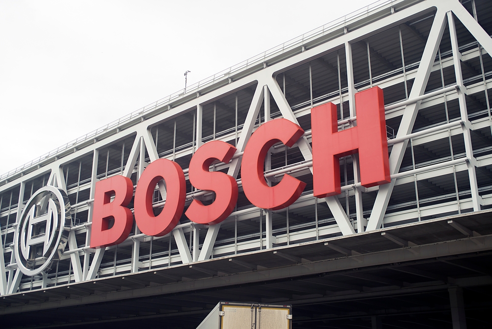 Wirtschaftlichen Flaute in der Autobranche. Bosch- Engineering  kürzt Mitarbeitern Arbeitszeit und Gehalt