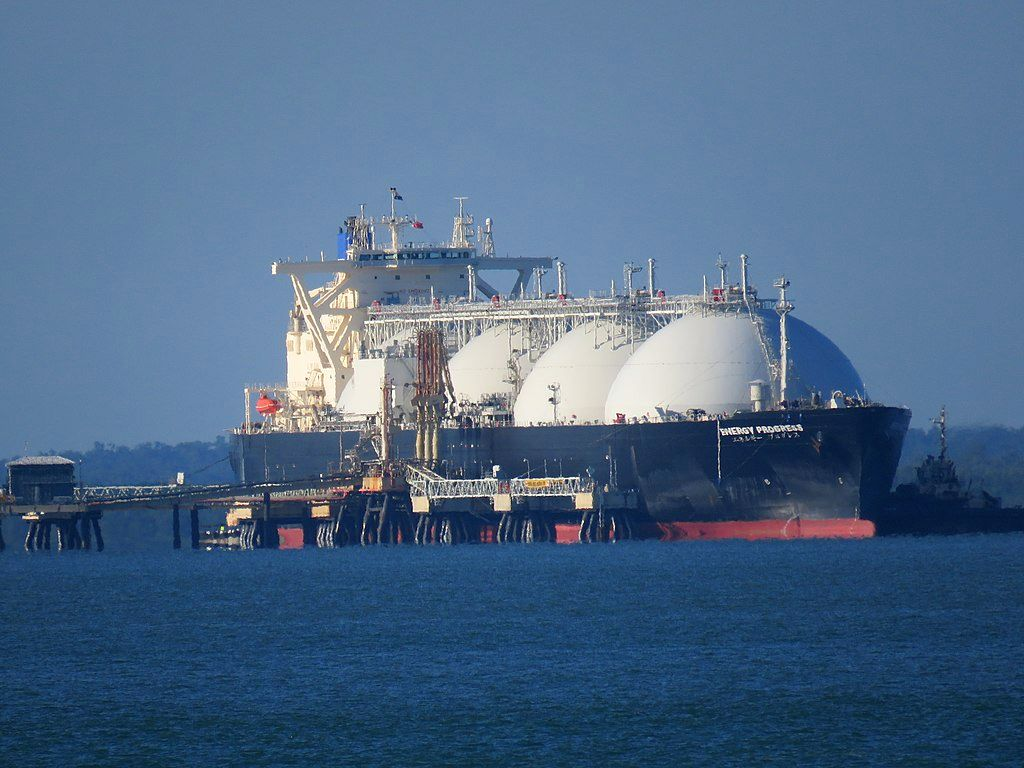 Die Kontroverse um das LNG-Terminal im Hafen Mukran: Anwohner und Umweltschützer kämpfen gegen Habecks umstrittene Prestigeprojekt