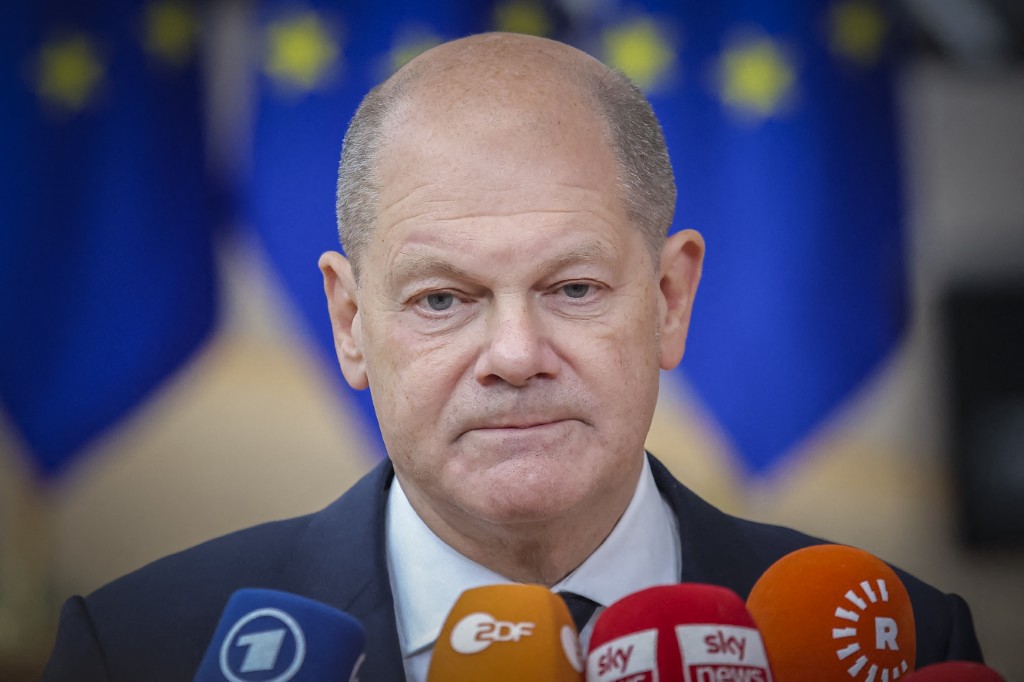 Verlusten von 275 Millionen Euro - interne Dokumente belasten Scholz zu den fragwürdigen Cum-Cum-Geschäften der HSH Nordbank
Photo by Nicolas Economou / NurPhoto / NurPhoto via AFP