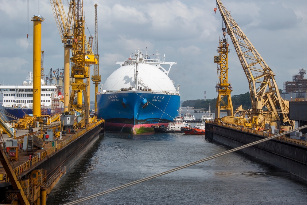 Trotz Sanktionen: Europäische Werften sichern den Betrieb russischer LNG-Tanker. Ohne westliche Hilfe wären die Tanker nicht einsatzbereit