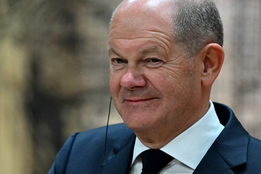 Olaf Scholz und sein unhaltbares Versprechen für niedrige Strompreise. Wie seine Ankündigungen das Vertrauen in die Energiewende schaden