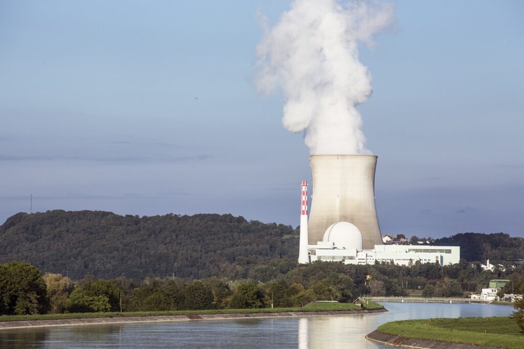 Deutschland importiert 2024 so viel Atomstrom wie nie zuvor. Die Abhängigkeit von ausländischer Kernenergie wächst immer mehr